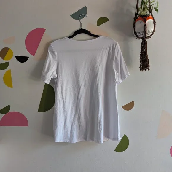 Loose Tee - Picture 3 of 3